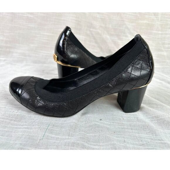 Tory Burch Carrie Quilted Soft Patent Toe Cap Block Heel Pumps Gold Black Sz 8.5 - Picture 1 of 9